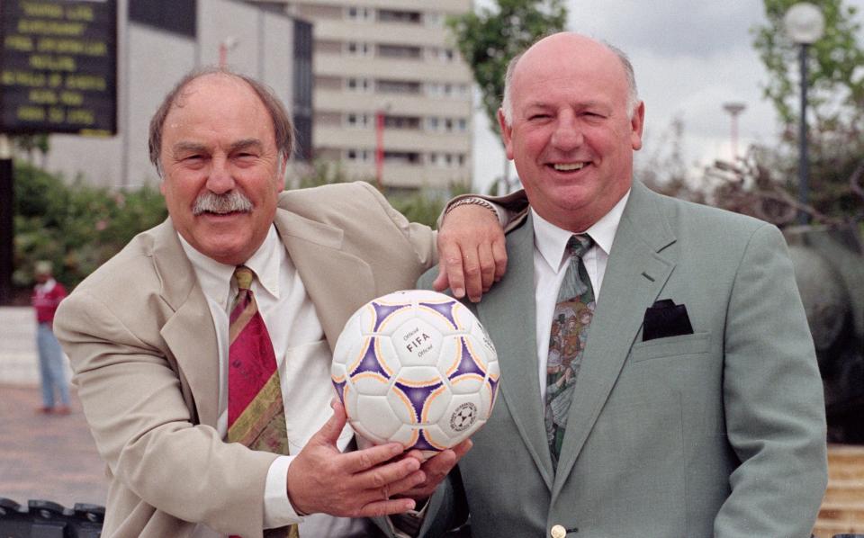  Jimmy Greaves and former Coventry City manager John Sillett Jimmy Greaves and former Coventry City manager John Sillett - Shutterstock