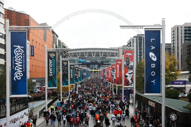 LIVE: NFL London 2023 tickets launch - Almost 500,000 fans race