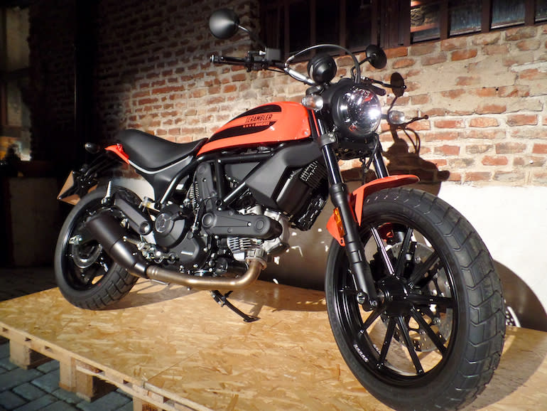 Ducati Scrambler Sixty2