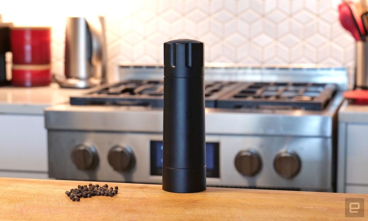  MANNKITCHEN Pepper Cannon - Professional Grade Heavy Duty High  Output Pepper Mill: Home & Kitchen