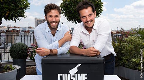 Julien Duboué et Juan Arbelaez, les deux jeunes chefs aux commandes du nouveau programme culinaire Cuisine impossible - Christophe Charzat - TMC