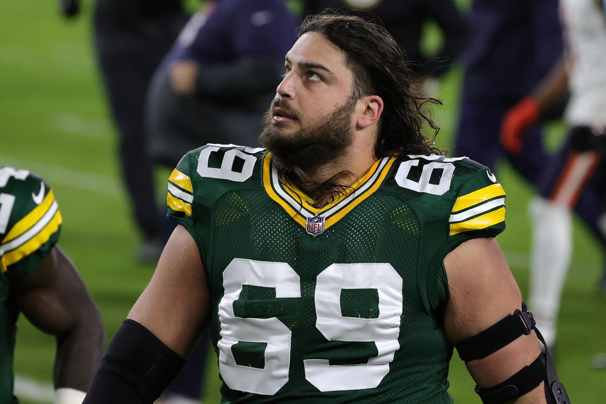 Can Packers survive in NFL playoffs without David Bakhtiari?