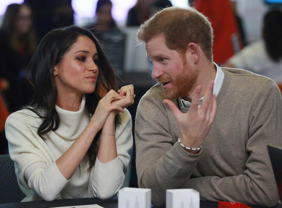 Am 19. Mai werden sich Prinz Harry und seine Meghan das Ja-Wort geben. Doch Royal-Fans müssen auf den legendären Balkon-Kuss nach der Trauung verzichten. (Bild: AP Photo)