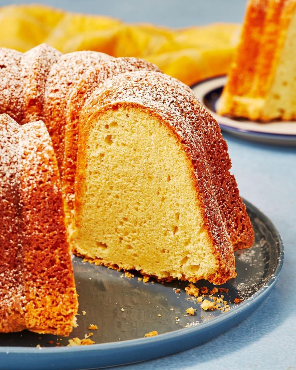 sour cream pound cake