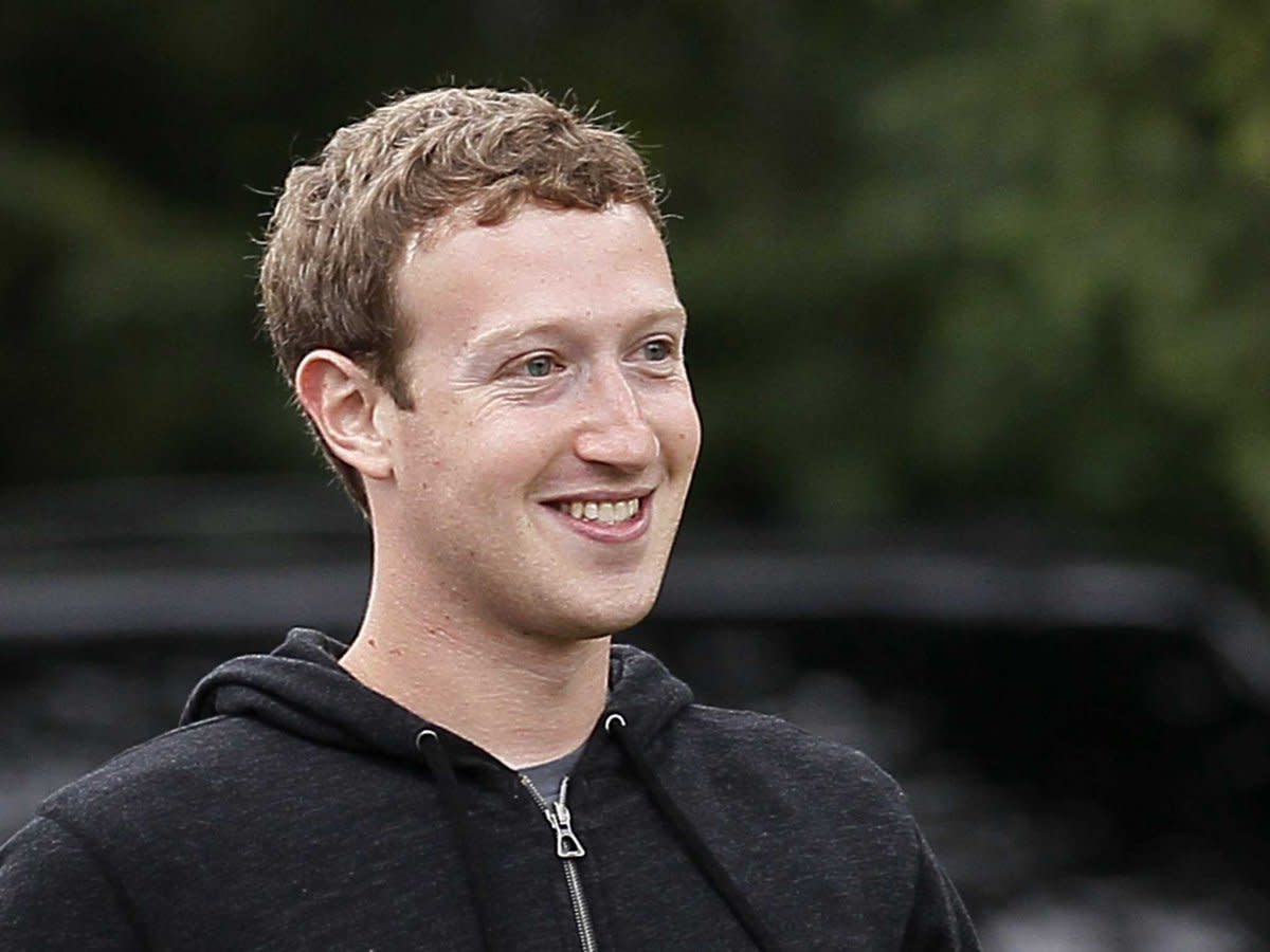 mark zuckerberg smiling