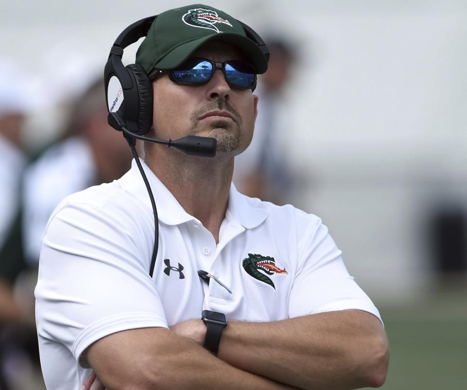 Bill Clark can lead UAB to its first-ever eight-win season at the FBS level. (Mark Almond/AL.com via AP)