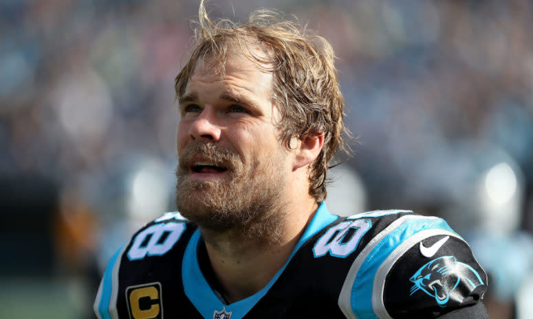 A closeup of Carolina Panthers tight end Greg Olsen.