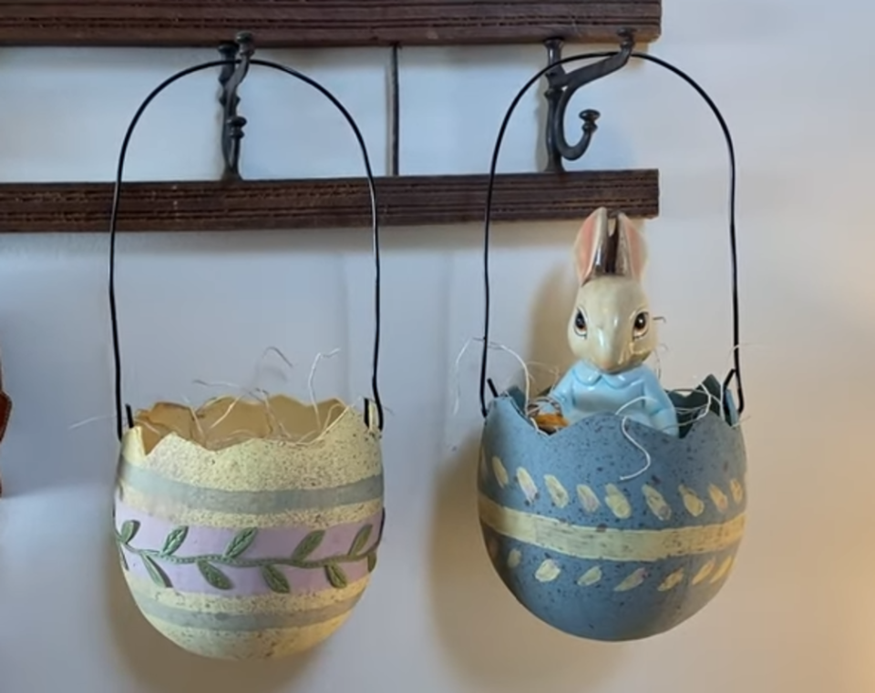 <p>Christopher Hiedeman </p><p>You've heard of Easter baskets, but what about Easter buckets? These cute, DIY Easter decorations are a simple way to bring some of the holiday to your home. </p><p>YouTube tutorial by <a href="https://youtu.be/m-pgqBm7rw4?feature=shared" rel="nofollow noopener" target="_blank" data-ylk="slk:Christopher Hiedeman;elm:context_link;itc:0;sec:content-canvas" class="link ">Christopher Hiedeman</a>.</p>