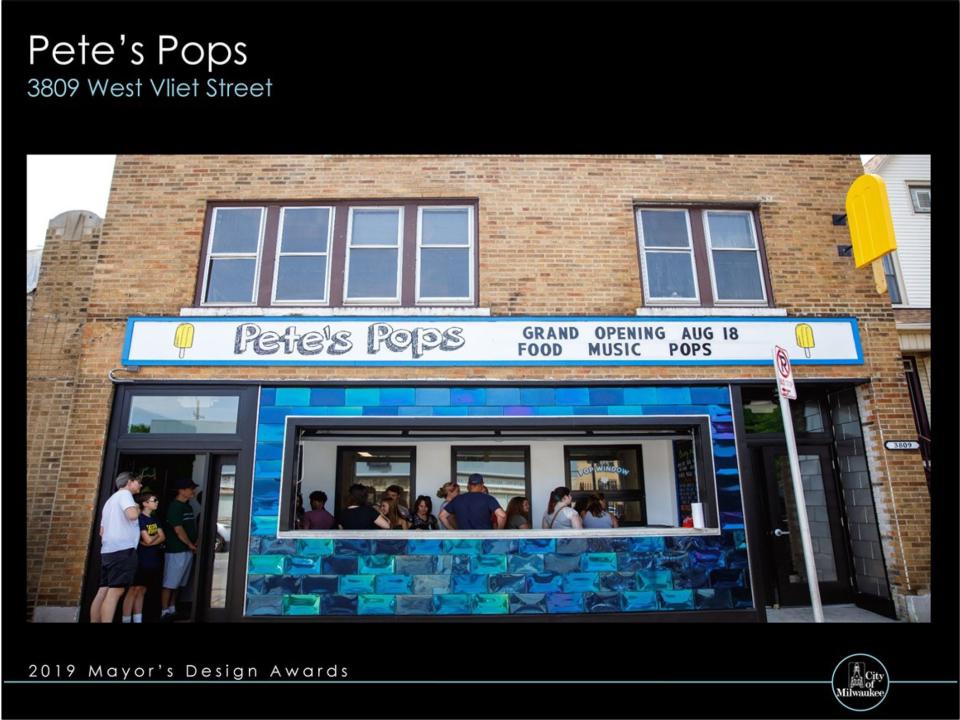 Pete’s Pops developed a purposely bright, playful, fun and positive design to add to the neighborhood. The space offers a flexible indoor/outdoor experience by offering the ability to open a large window to the street.