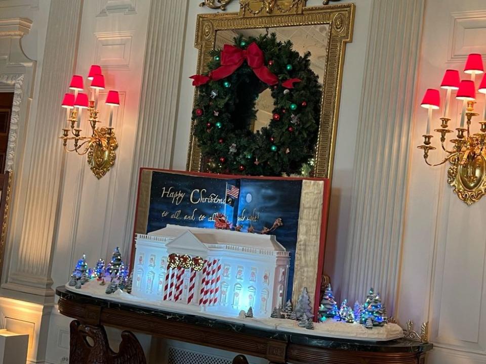 Tour White House Holiday Decorations 2023