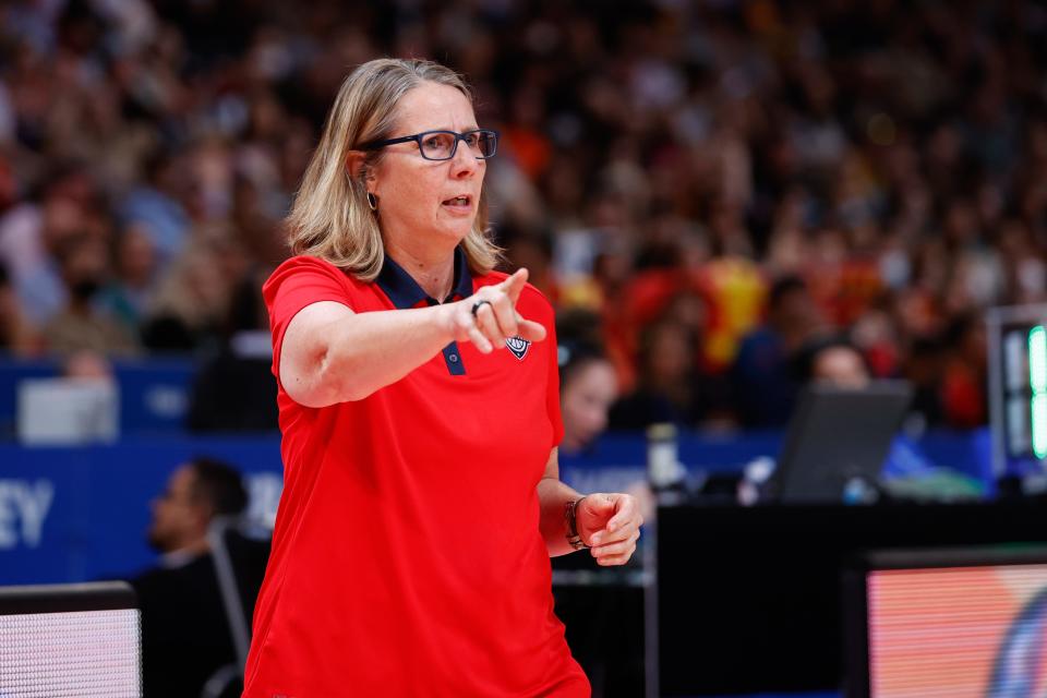 USA women's basketball coach Cheryl Reeve calls out a play during the second quarter of FIBA Women's World Cup final against China at Sydney SuperDome in Sydney, Australia on Oct. 1, 2022.