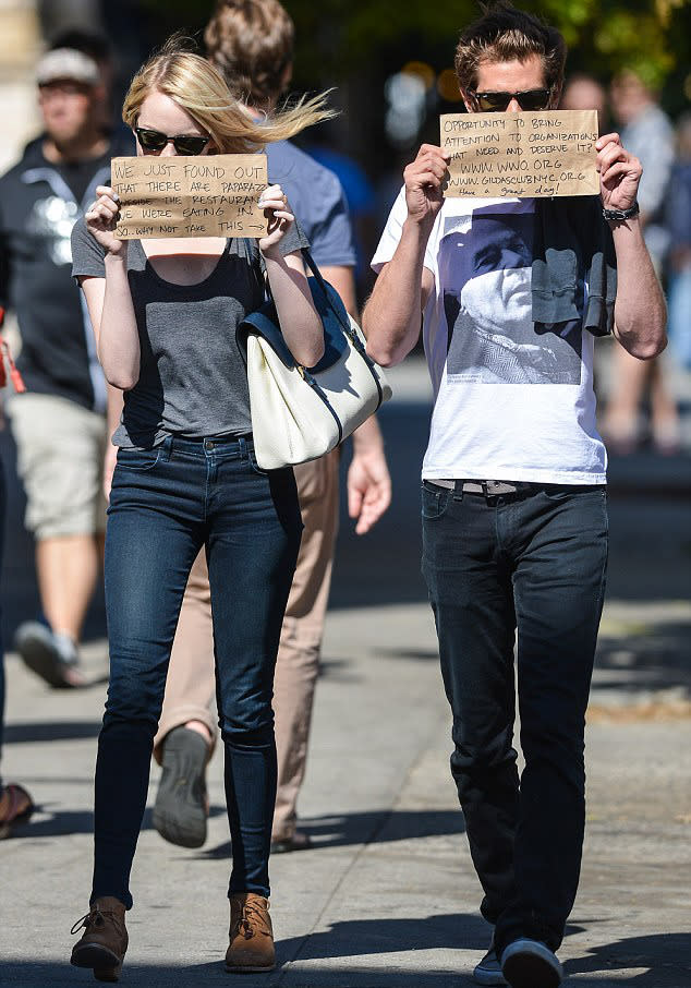 Andrew Garfield and Emma Stone paparazzi note.