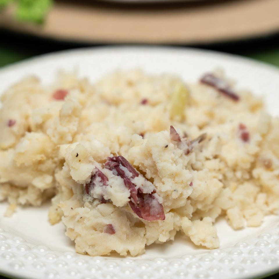 Mashed potatoes with some skins