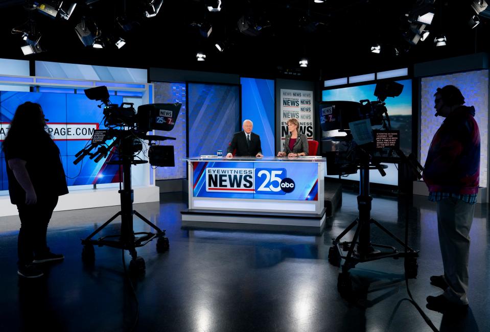 WEHT weeknight anchors Brad Byrd, left, and Shelley Kirk deliver the evening news Tuesday, March 14, 2023. 