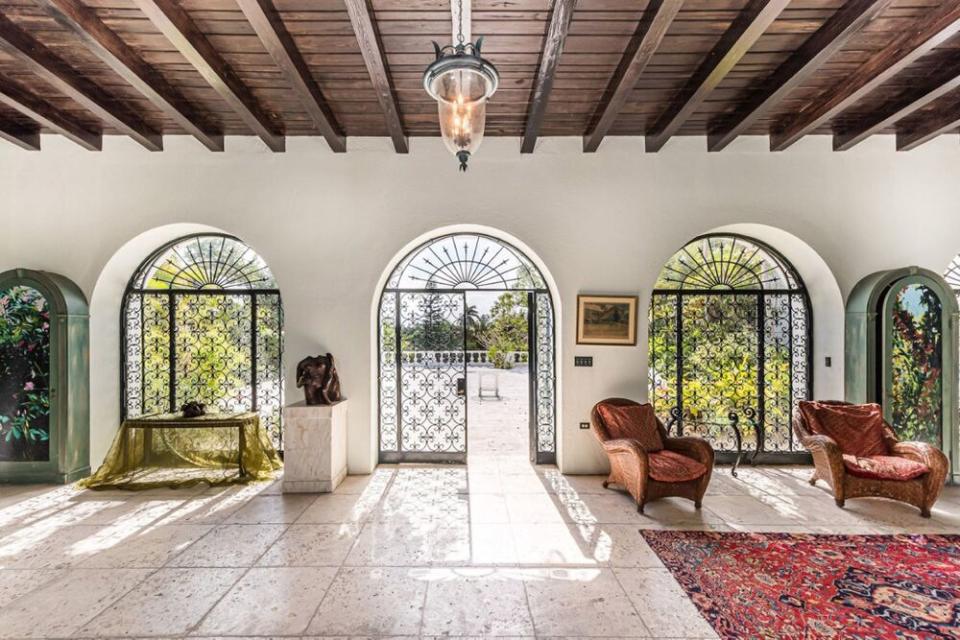 Edward VIII and Wallis Simpson's Nassau home | Damianos Sotheby’s International Realty