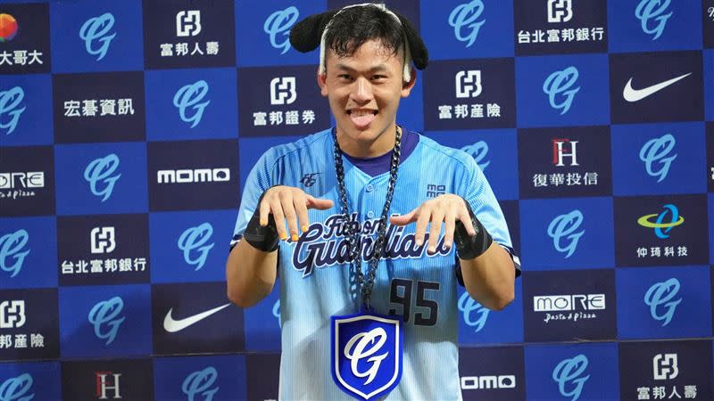 戴培峰敲出再見安獲選單場MVP。（圖／富邦悍將提供）