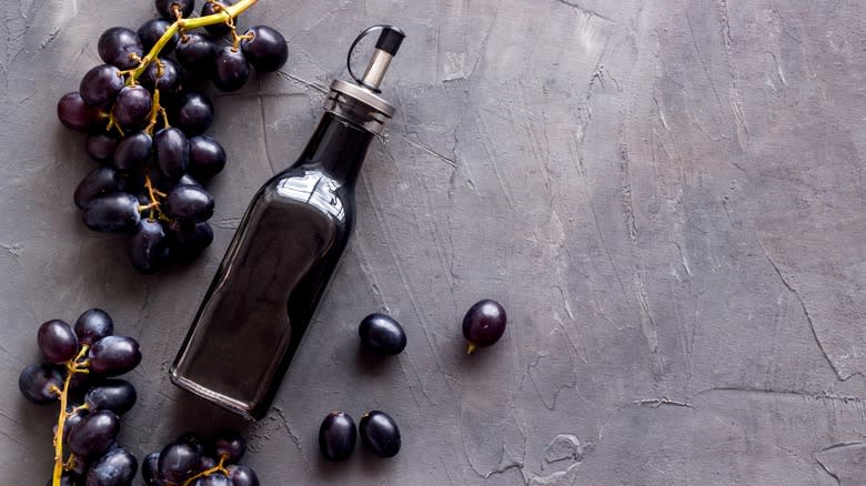 balsamic vinegar bottle with grapes