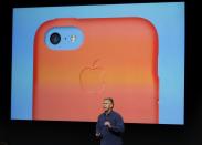 Phil Schiller, senior vice president of worldwide marketing for Apple Inc, speaks at Apple Inc's media event in Cupertino, California September 10, 2013. REUTERS/Stephen Lam (UNITED STATES - Tags: BUSINESS SCIENCE TECHNOLOGY BUSINESS TELECOMS)