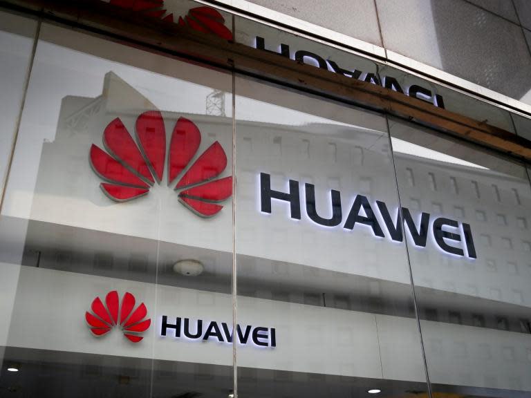 Huawei threat to UK national security can be contained, intelligence chiefs conclude