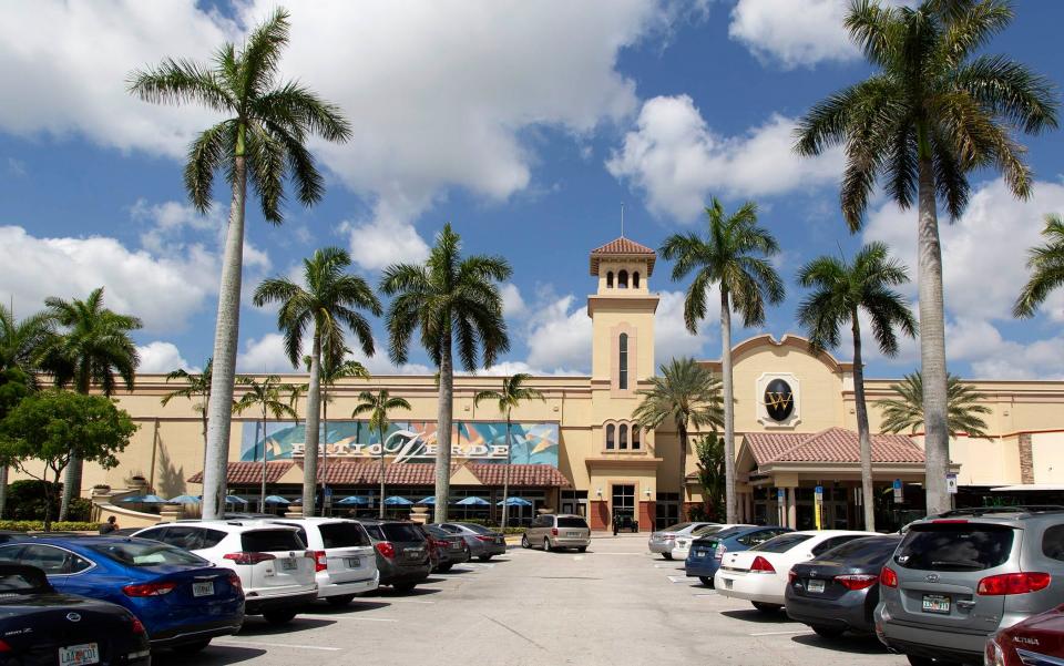 The entrance to the food court at the Mall at Wellington Green in Wellington, May 30, 2019. [ALLEN EYESTONE/palmbeachpost.com]