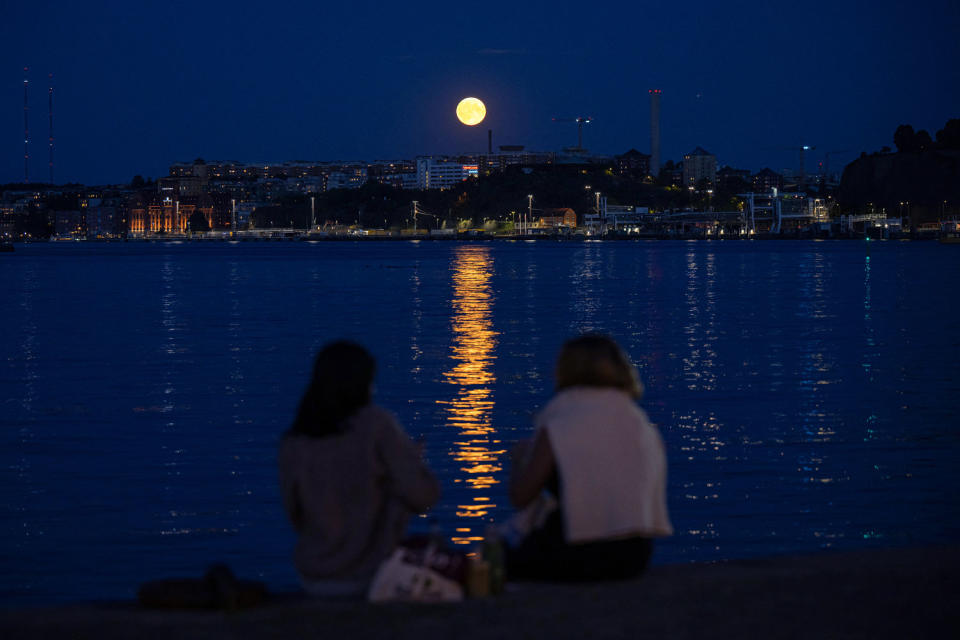 SCHWEDEN-ASTRONOMIE-MOND (Jonathan Nackstrand / AFP-Getty Images)