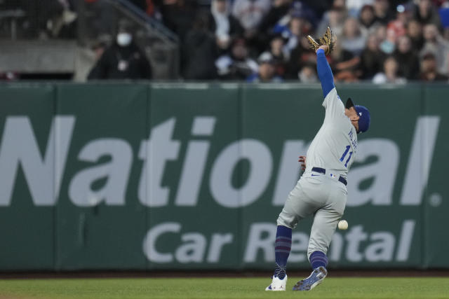 Luis González, Joc Pederson lead SF Giants to comeback win over Brewers