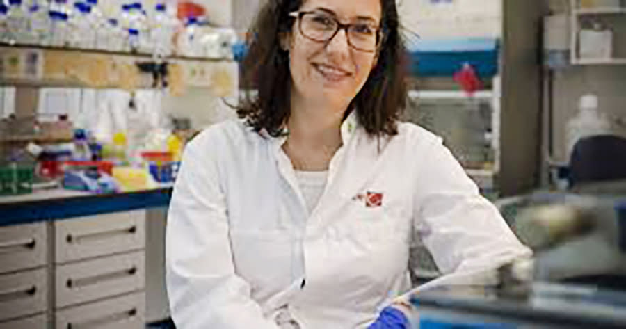 Dr. Elena Herrera-Carrillo lead the team from Amsterdam UMC to use gene-editing technology to eliminate all traces of the HIV virus from cells in the laboratory Giovanni Cancemi – stock.adobe.com