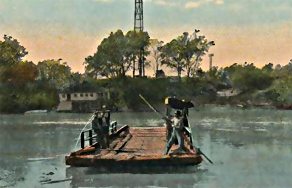 A ferry on the Alabama River in Montgomery from around 1910, at least a year after the death of ferryman Bob Goodwyn.