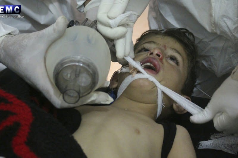 敘利亞北部伊德利卜省（Idlib）反抗軍城鎮罕謝宏（Khan Sheikhoun）4日遭到政府軍化學武器毒氣攻擊，造成慘重傷亡，死傷者包括許多兒童（AP）