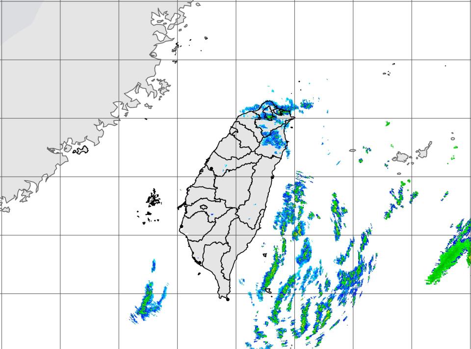 桃園以北降雨機率增加，基隆北海岸、大臺北山區降雨較明顯，整日為陰雨的天氣，新竹以南多雲到晴，可以見到陽光。（圖：氣象局網站）
