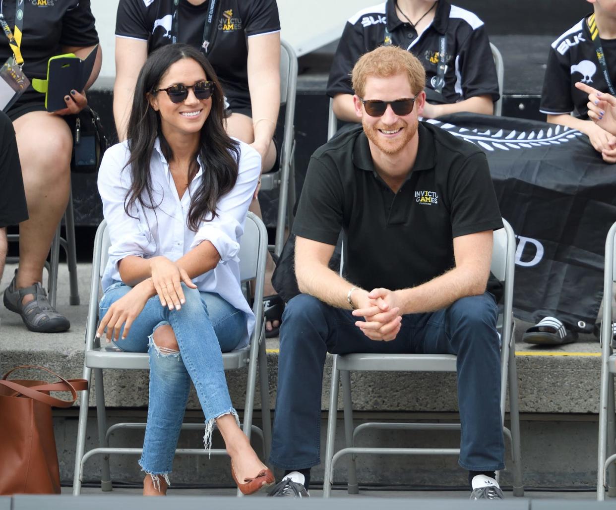 harry and meghan sit together at the invictus games toronto 2017