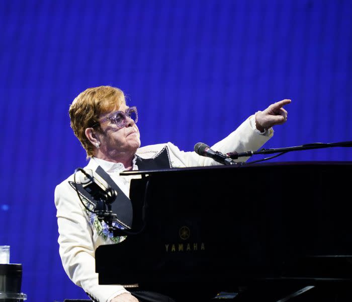 Elton John en concierto