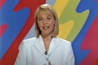 Cinco años después fichó por TVE y se convirtió en la presentadora de 'Zip zap' (1997), un concurso de preguntas sobre televisión que fue cancelado un mes después de comenzar sus emisiones. (Foto: RTVE)