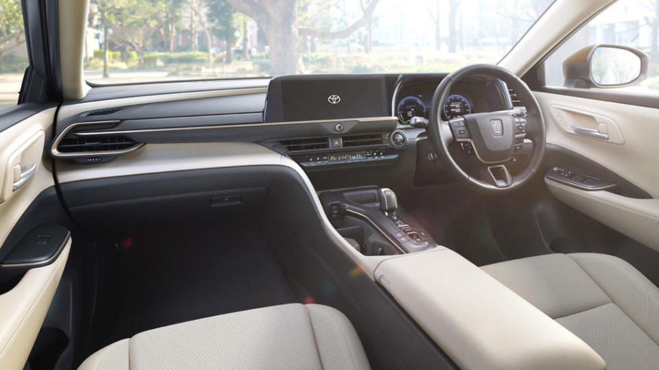 新世代Camry車內佈局有望向Crown Crossover看齊。(圖片來源/ Toyota)