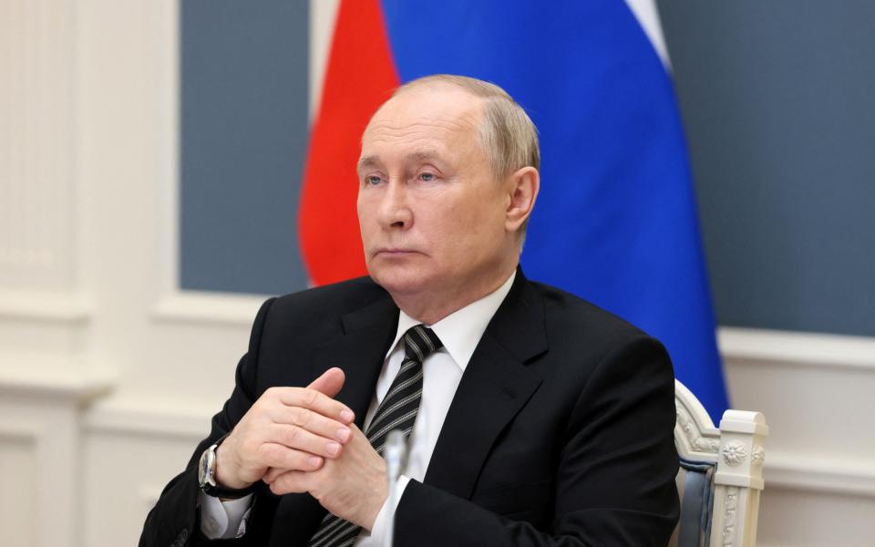Vladimir Putin attends a meeting of the Supreme Eurasian Economic Council - Sputnik