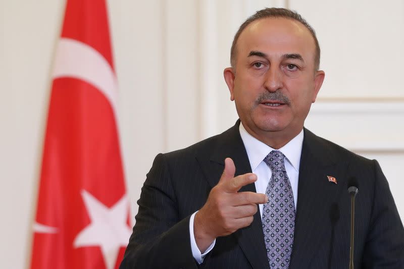 Turkish FM Cavusoglu visits Athens