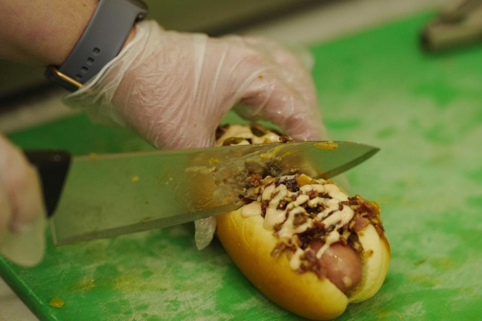 Wally’s Wieners from Newport was a huge hit in their first Critic’s Choice appearance.