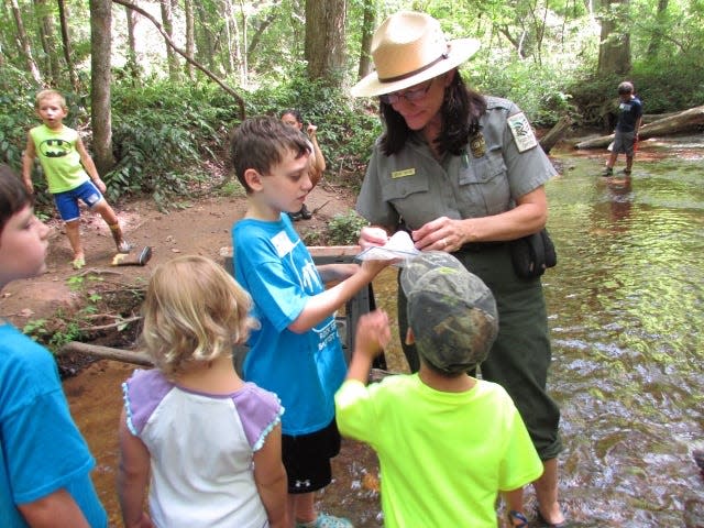 Family friendly hikes at Paris Mountain State Park in Greeville SC