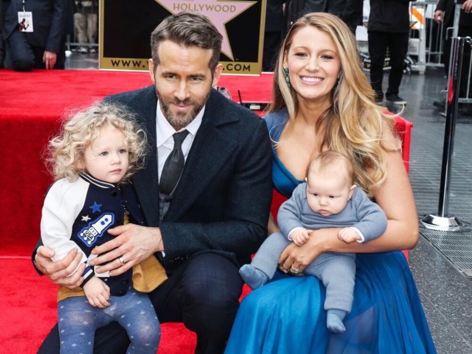 Blake Lively and Ryan Reynolds with daughters James (L) and Inez in 2016 | Xavier Collin/Image Press/Splash