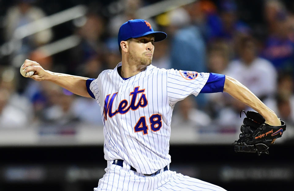 New York Mets ace Jacob deGrom wins his second straight NL Cy Young award. (Photo by Emilee Chinn/Getty Images)