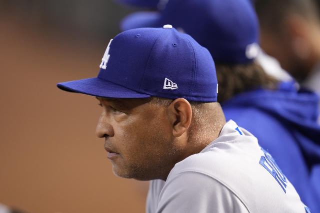 MLB awards races: Will Dodgers' manager Dave Roberts again be