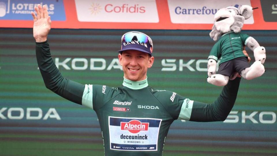 Groves takes third win of 2024 Vuelta on stage 17 Yahoo Sport