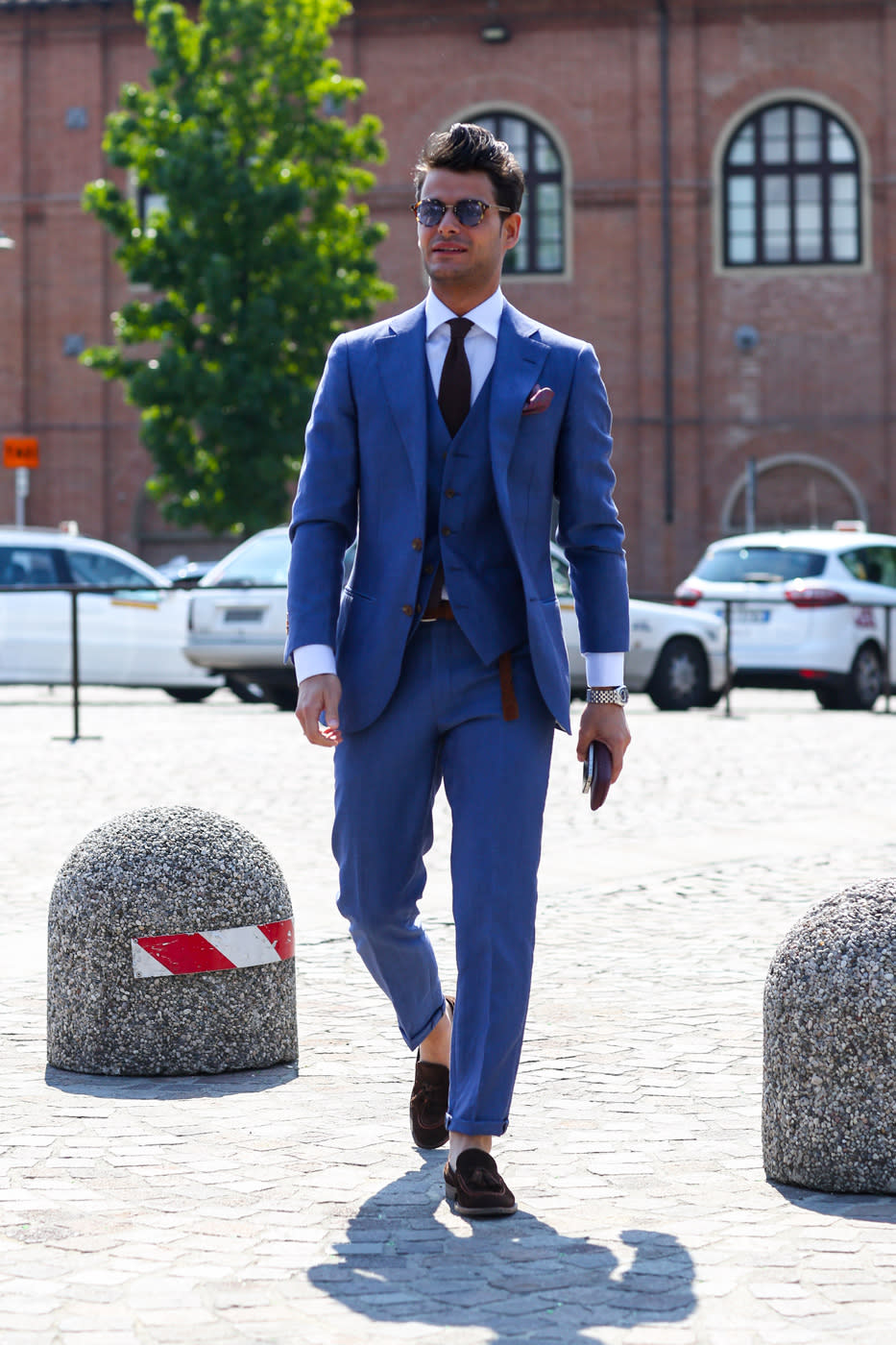 menswear blue suit street style