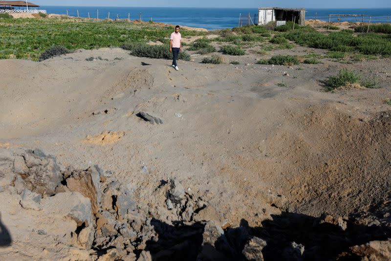 View show the site of an Israeli air strike carried out in Gaza