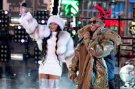 <p>Ashanti and Ja Rule bundle up to perform their biggest hits in New York City's Time Square during <em>Dick Clark's New Year's Rockin' Eve with Ryan Seacrest </em>on Dec. 31.</p>