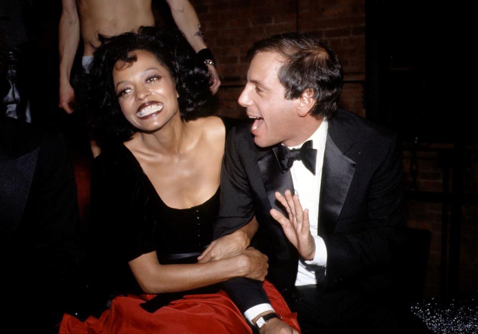 Just 89 Photos of Celebrities Partying in the '70s