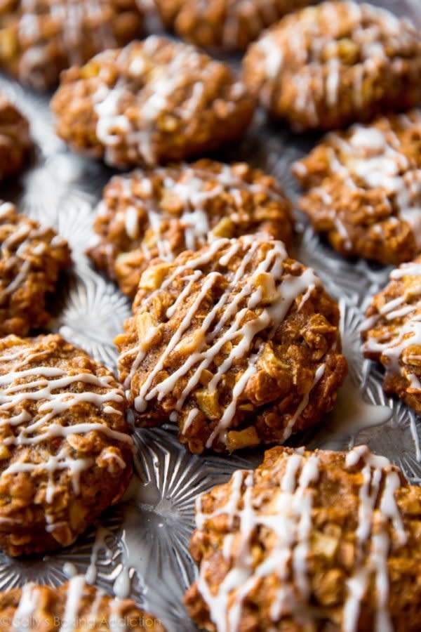 <strong>Get the <a href="http://sallysbakingaddiction.com/2016/10/03/apple-cinnamon-oatmeal-cookies/" target="_blank">Apple Cinnamon Oatmeal Cookies recipe</a>&nbsp;from Sally's Baking Addiction</strong>