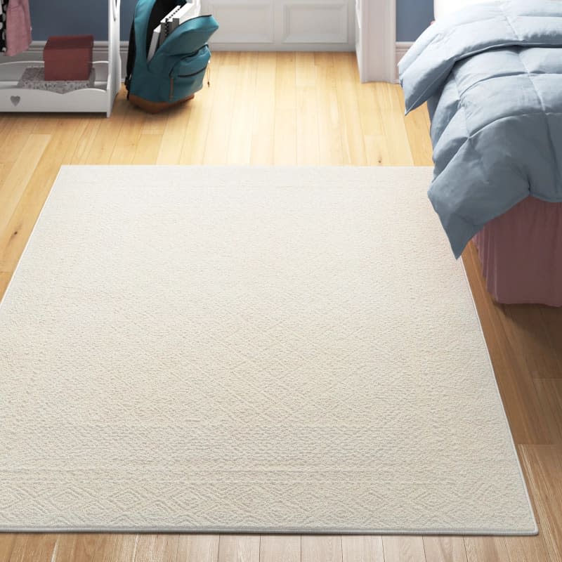 Calvo Ivory/Off-White Area Rug, 5'3" x 7'