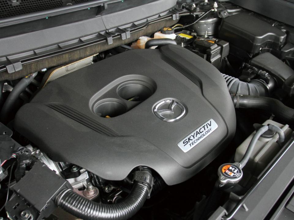 此具2.5升Skyactiv-G渦輪增壓引擎，可輸出230hp/42.8kgm猛爆動力。