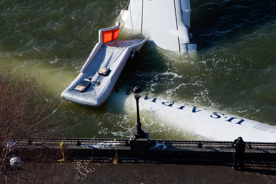 wreckage of US Airways flight 1549